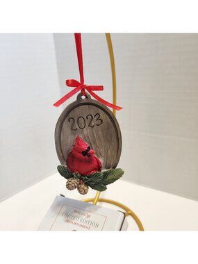 2023 Cardinal Ornament Wood Plaque Pinecone Christmas Decor Red Bird Holiday